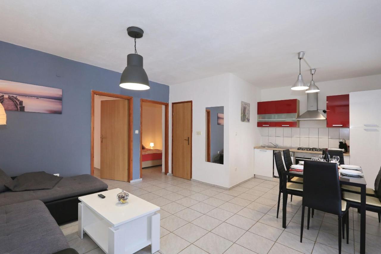 Holiday Home Lucija สเวติ ฟิลลิปปี ยาคอฟ ภายนอก รูปภาพ