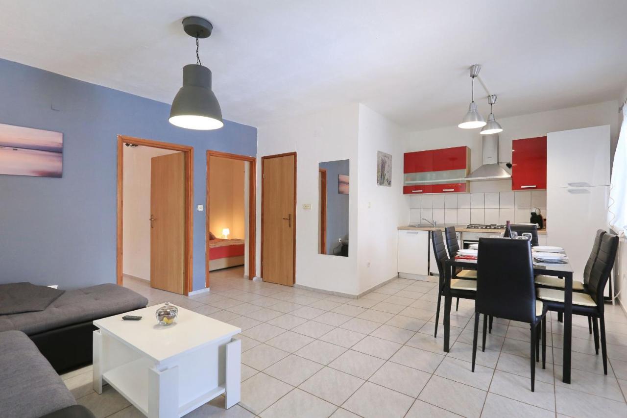 Holiday Home Lucija สเวติ ฟิลลิปปี ยาคอฟ ภายนอก รูปภาพ