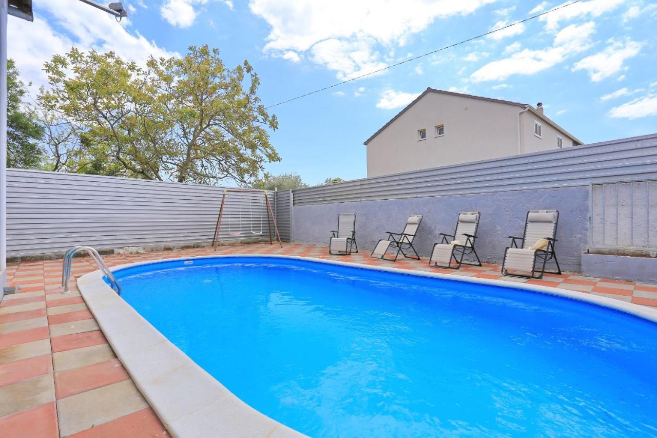 Holiday Home Lucija สเวติ ฟิลลิปปี ยาคอฟ ภายนอก รูปภาพ