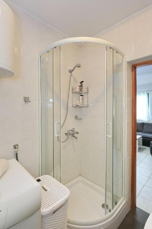 Holiday Home Lucija สเวติ ฟิลลิปปี ยาคอฟ ภายนอก รูปภาพ